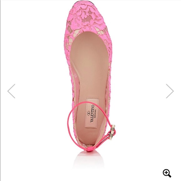 Valentino Garavani Lace Ankle Strap Flats - Picture 6 of 9